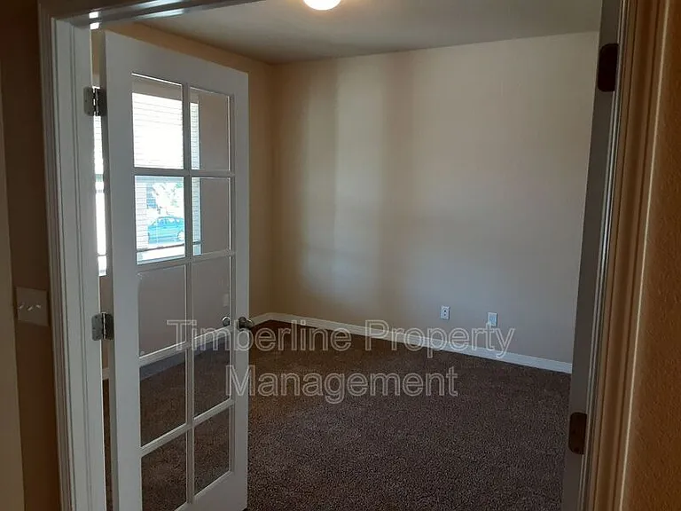 5922 Brave Eagle Dr — Photo 2