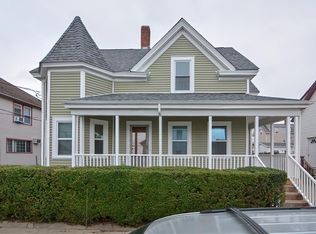 9 Ivy St, Pawtucket, RI 02860