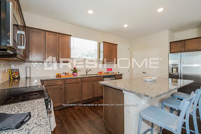 5027 Starwood Pl — Photo 9