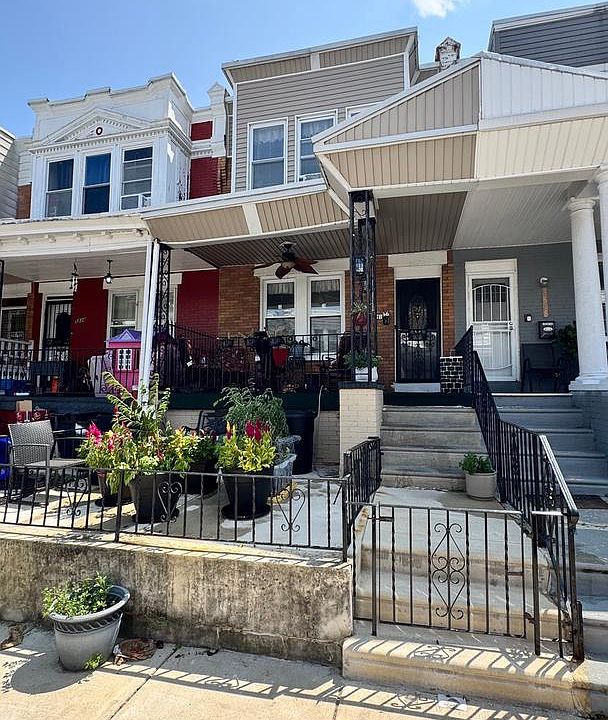 1st image of 5836 Addison St