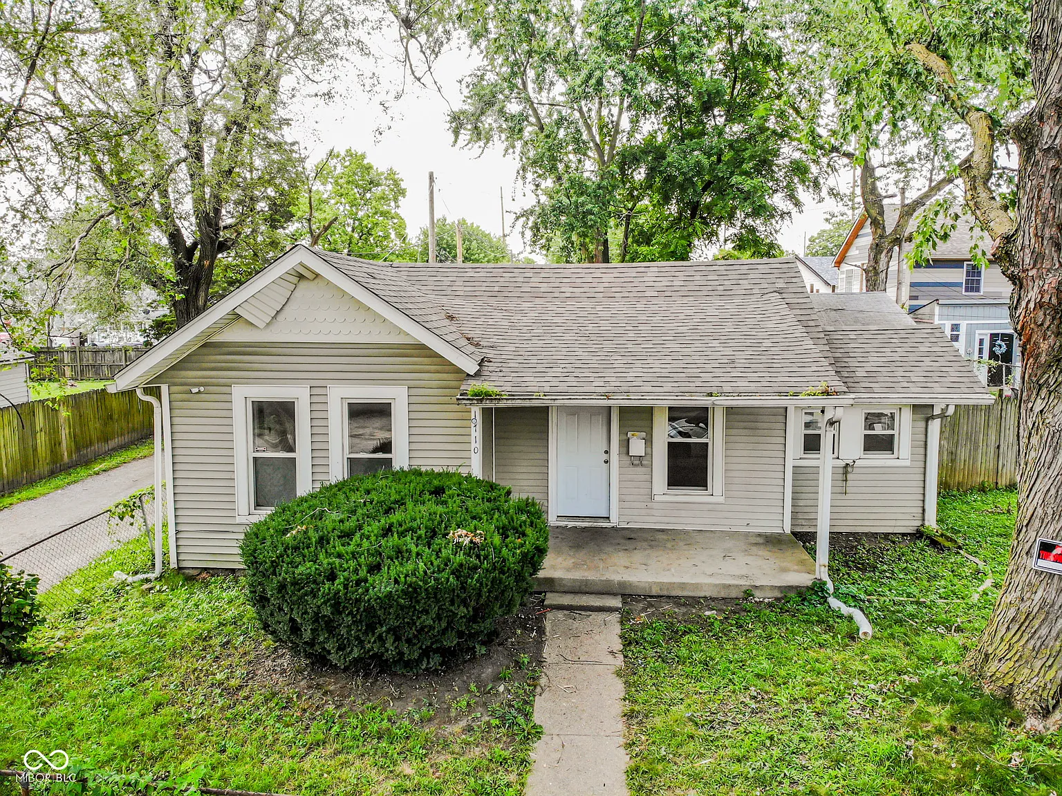 1710 Asbury St photo 1
