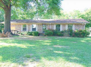 405 E 11th St, Danville, AR 72833