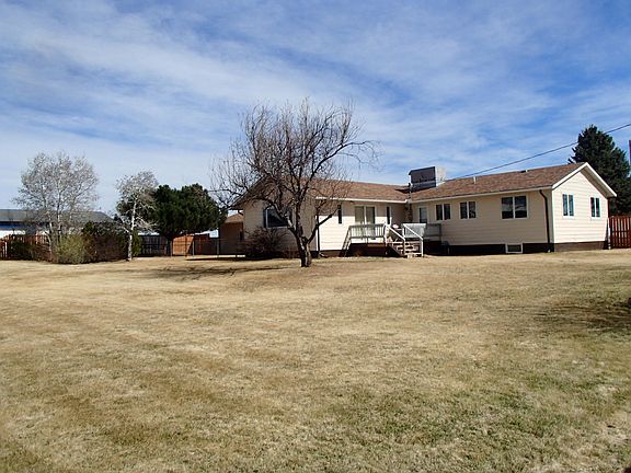 4th image of 170 Aspen Dr