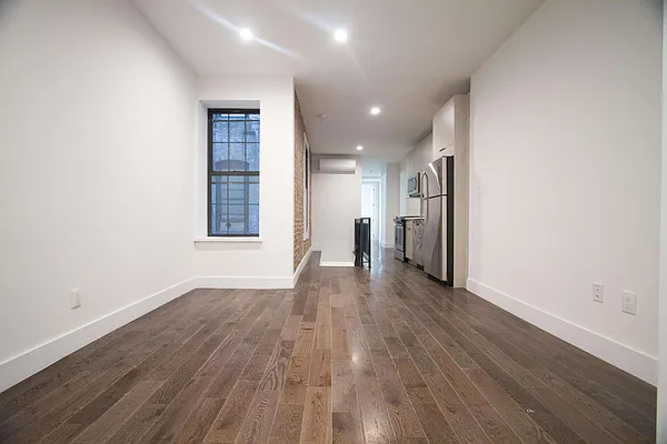 Rented by Nooklyn NYC LLC | media 39