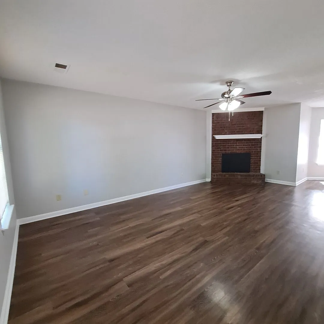 Welcome to 2533 Baxter Cove! — Photo 3