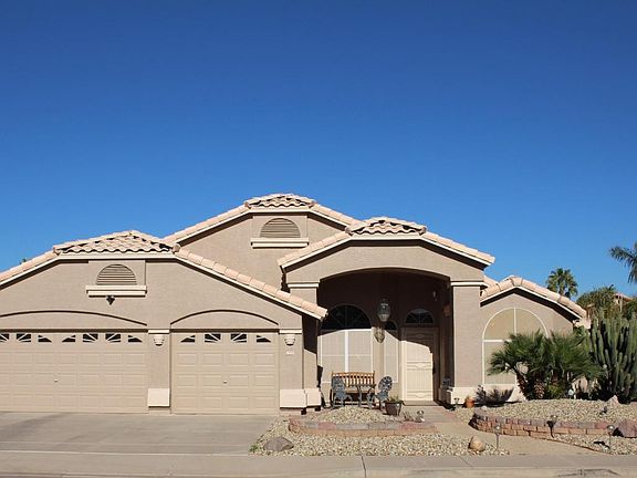 2nd image of 2329 N 123rd Ln