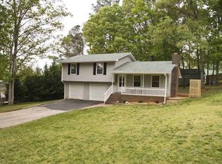 5431 Concord Cir, Gainesville, GA 30507