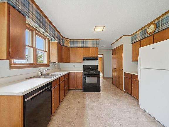 5th image of 411 S McKendrie St