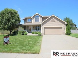 22090 Hilltop Ave, Gretna, NE 68028