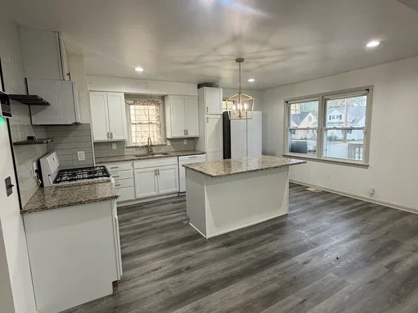 11913 Derby Rd, Garfield Heights, OH 44125