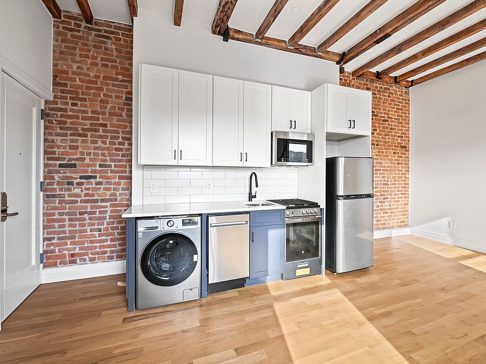 1st image of 42 Grove St APT 6C