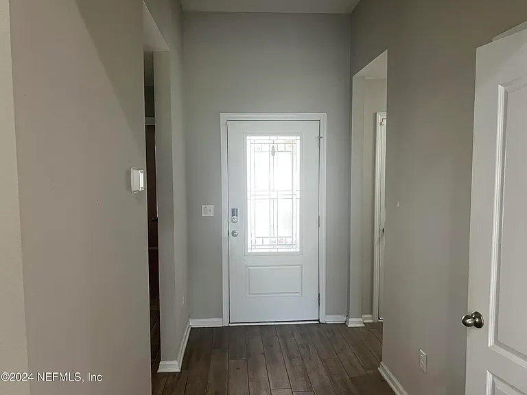 494 Northside Dr S — Photo 3