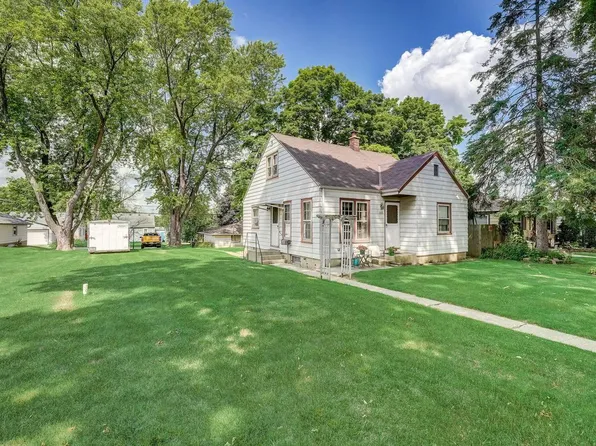 3033 South 95th STREET, West Allis, WI 53227