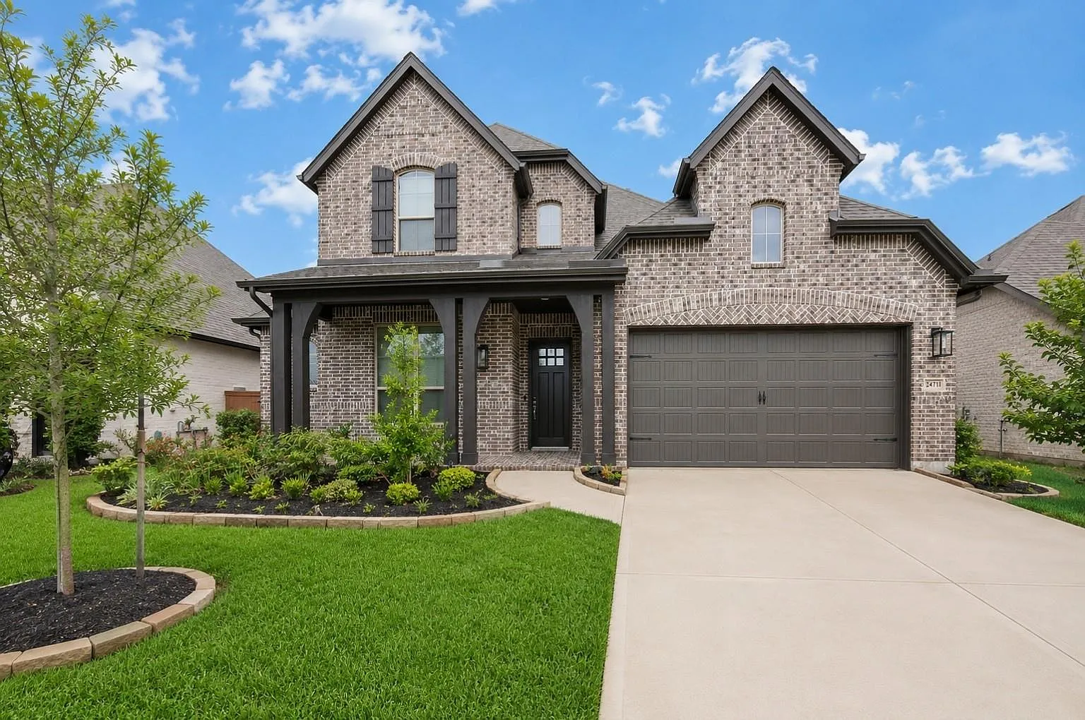 5 bed, 4.0 bath, 3309 sqft, $4,200 — Photo 3
