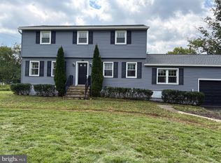 34 Woosamonsa Rd, Pennington, NJ 08534