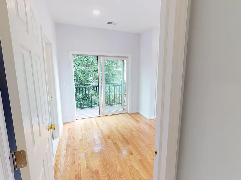 336 Forrest St #2 — Photo 16