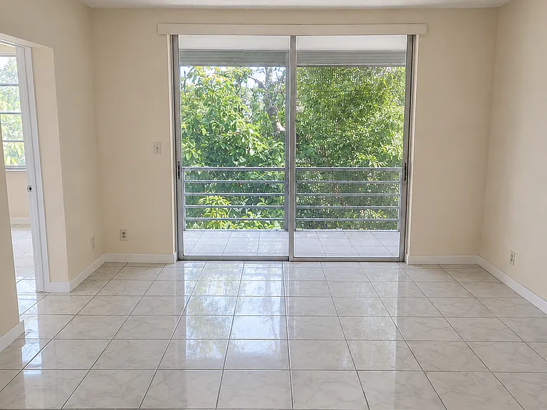 5335 NW 10th Ct #208 — Photo 11