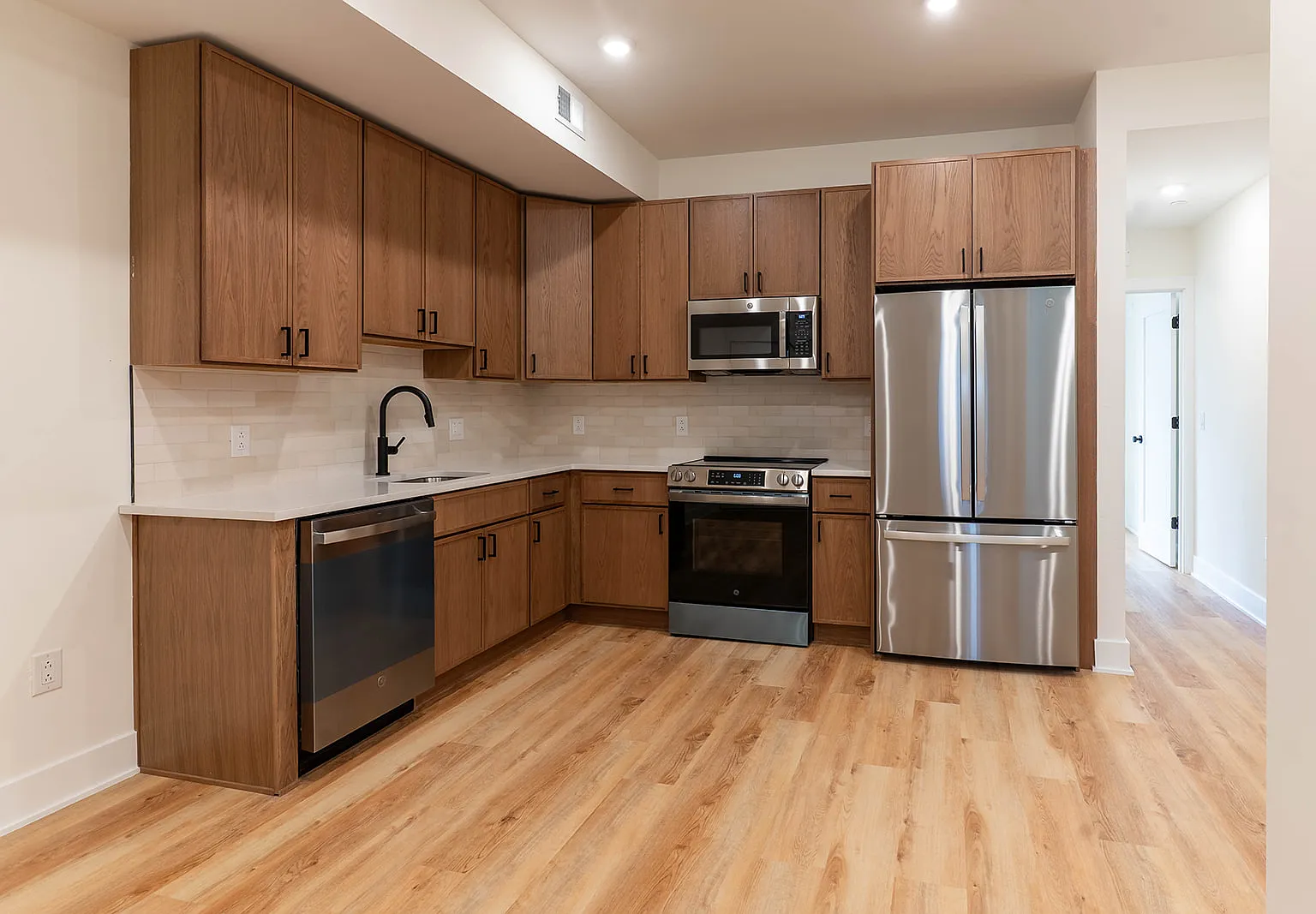 2 bed, $2,675 — Photo 1