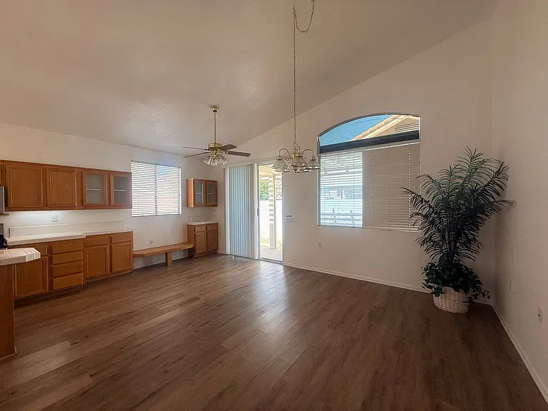 26805 China Dr — Photo 7