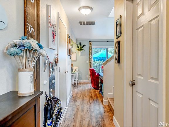 4th image of 8315 4th St NE