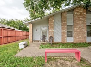 903 E Leslie Cir, Austin, TX 78721