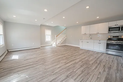 12 Union Ave Photo 1