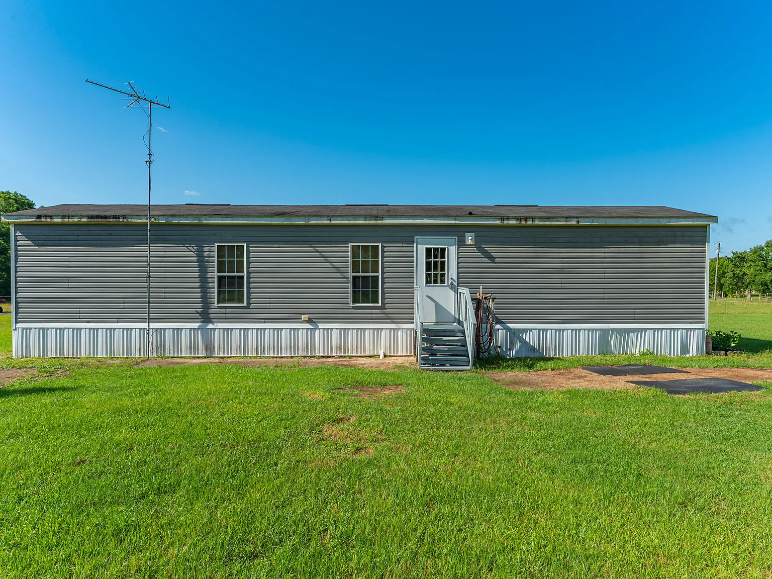 2 bed, 960 sqft, $1,100 — Photo 3