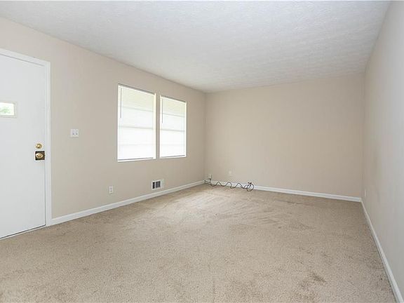2nd image of 570 Jefferson Ave