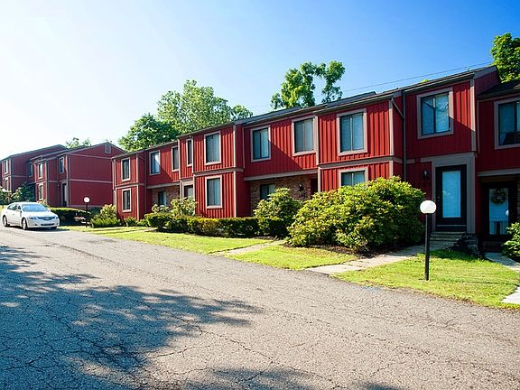 2nd image of 3097 Shelley Dr