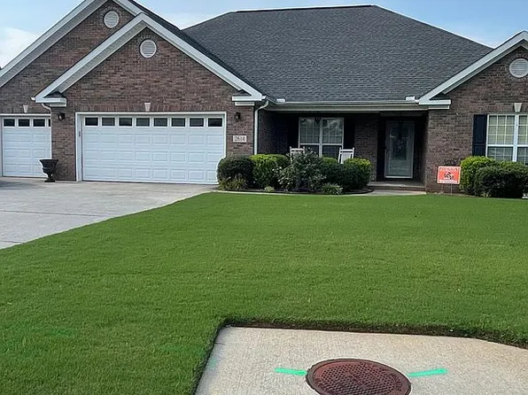 2614 Buckingham Gate SW, Decatur, AL 35603