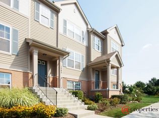 1240 Willow Ave, Des Plaines, IL 60016