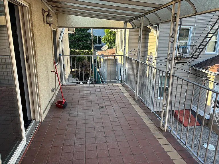 2623 E 21st St #1-2RR — Photo 19