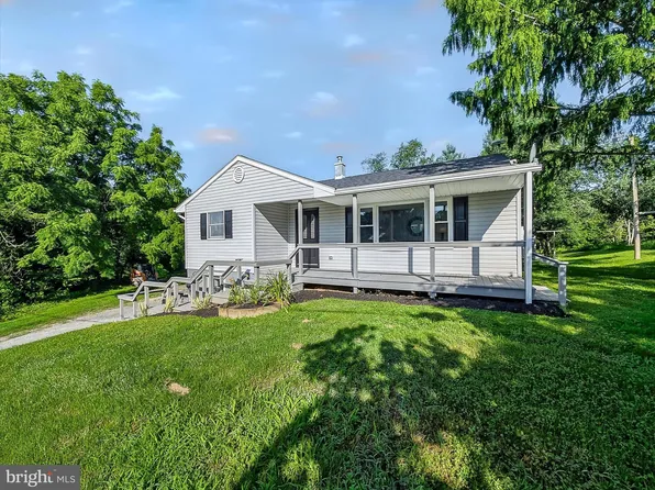 862 Baumgardner Rd, Lancaster, PA 17603