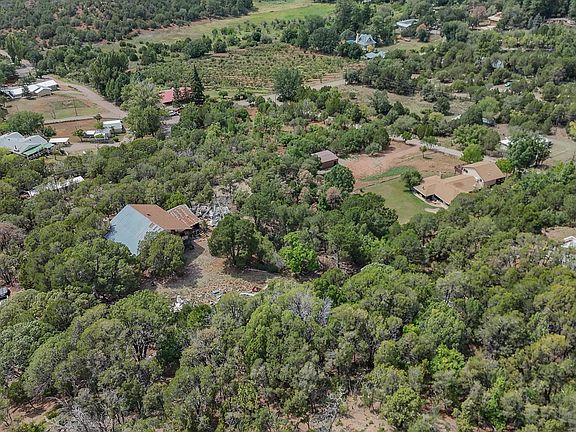 4th image of 99 Haynes Canyon Rd