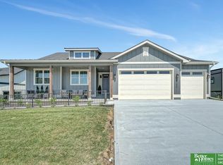 11609 S 123rd Ave, Papillion, NE 68046