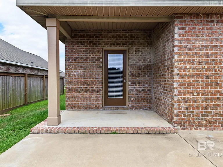 1710 Grouse St — Photo 71