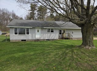 62941 M 40, Lawton, MI 49065