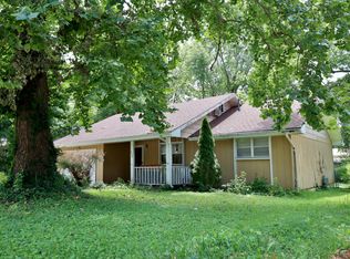 220 E Berkeley St, Springfield, MO 65807