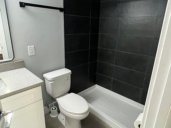 4th image of 1032 Park Rd NW #1