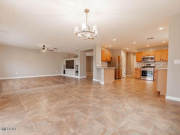 4th image of 1152 W Camino Hombre Viejo