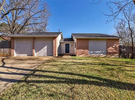 3rd image of 2600 Edenwood Dr