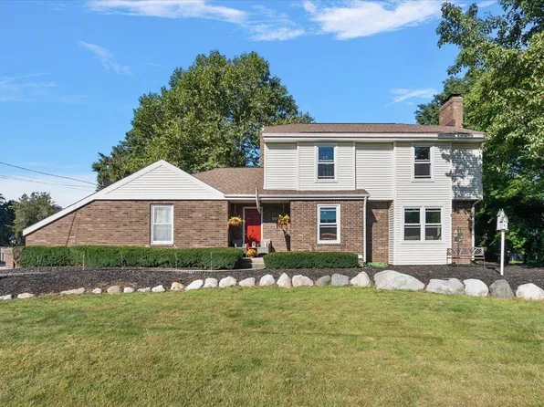3655 Aaron Ave SW, Grandville, MI 49418