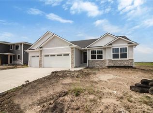 2522 7th Avenue Ct SW, Altoona, IA 50009