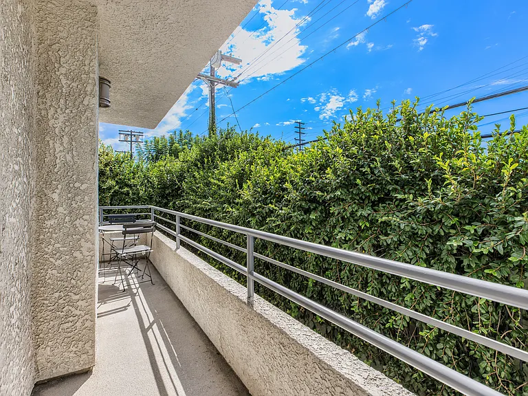 1751 S Bentley Ave #6 — Photo 8