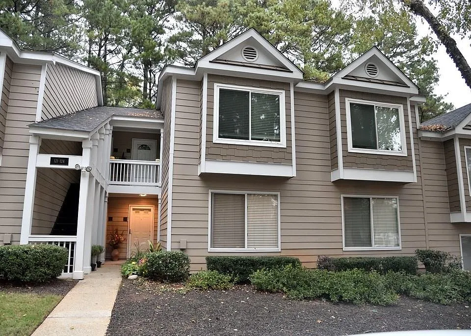 123 Fair Haven Way SE