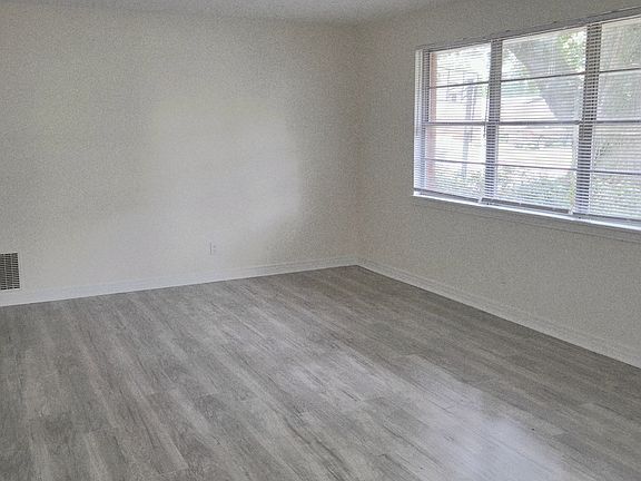 2nd image of 802 Camilla Dr