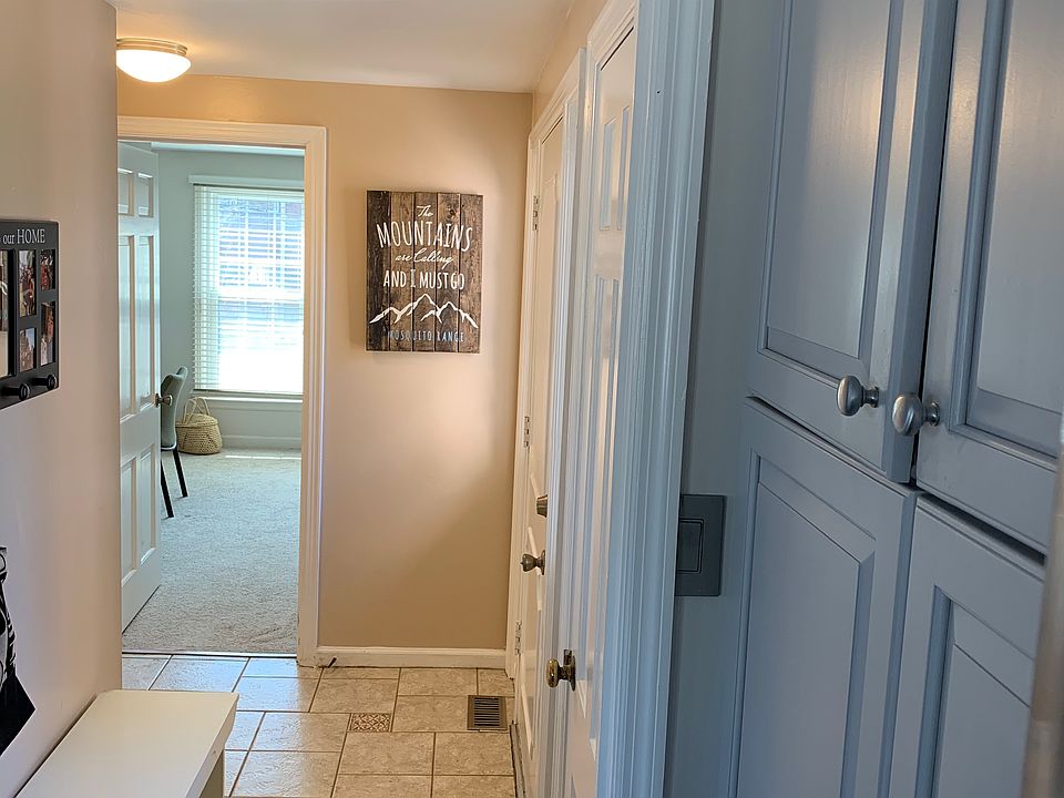 1st image of 823 Brookhill Dr