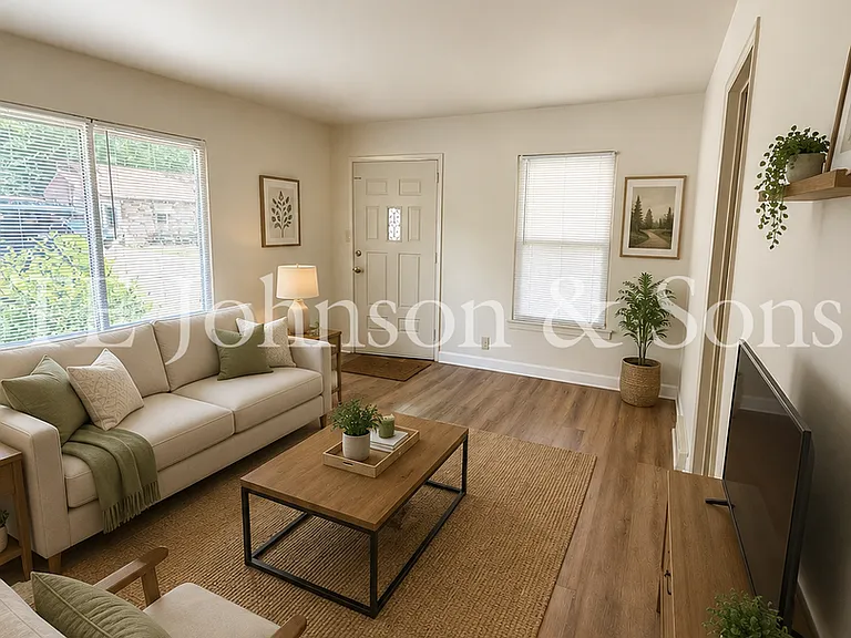 3616 Harvard Rd — Photo 3