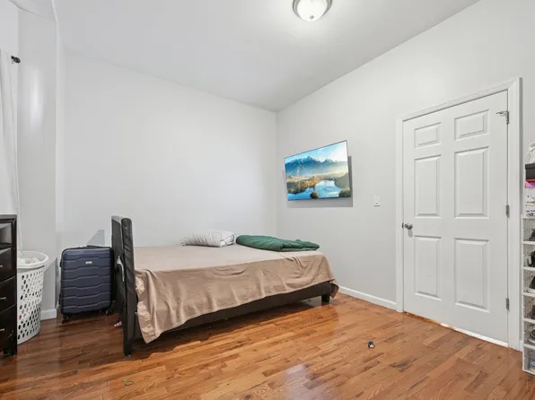 717 16th Street image 29 of 30