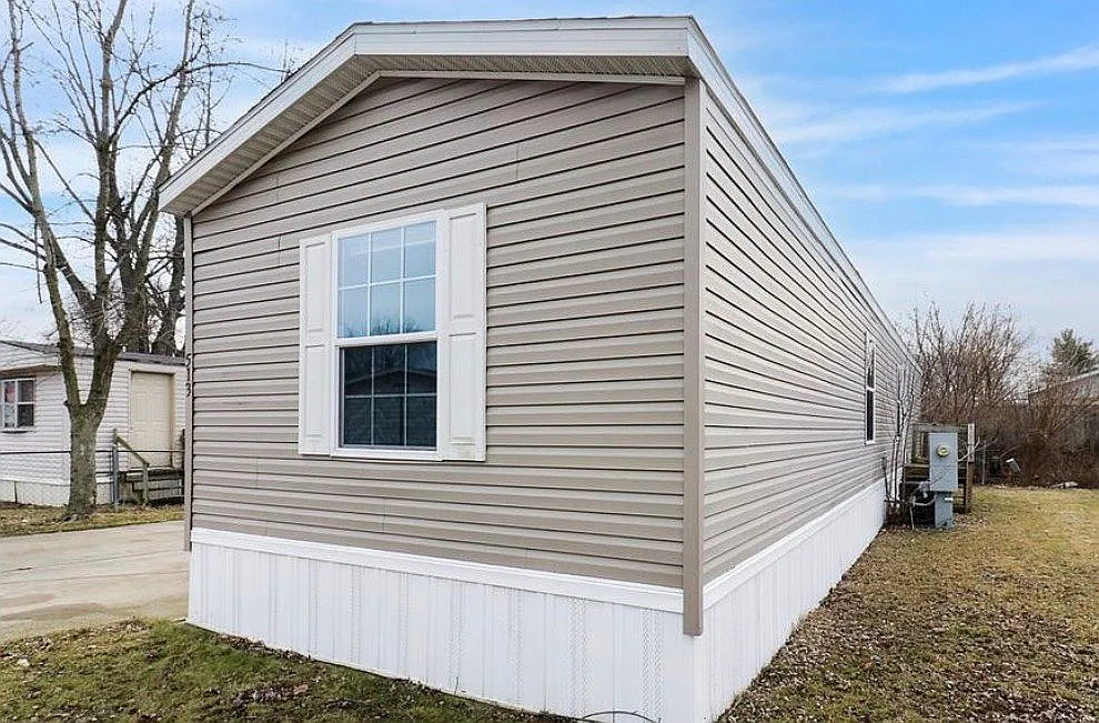 513 Highland Dr photo 1